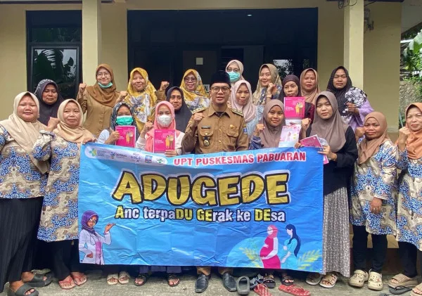 Pemdes Sindangheula Dampingi Kegiatan Adugede untuk Tingkatkan Pelayanan Kesehatan Ibu Hamil