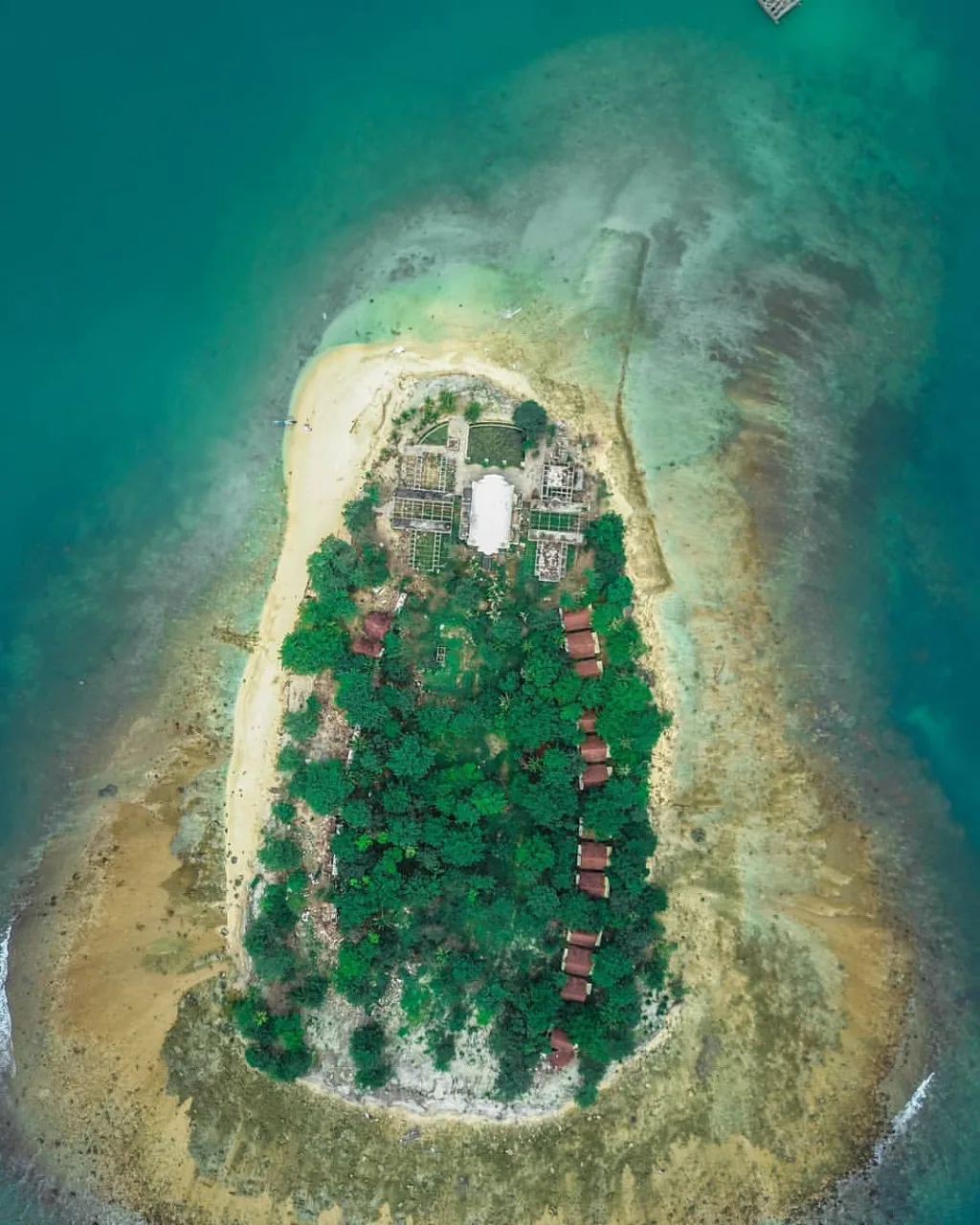 Petualangan Menyusuri Pesona Tersembunyi Pulau Umang: Permata Eksotis di Ujung Banten