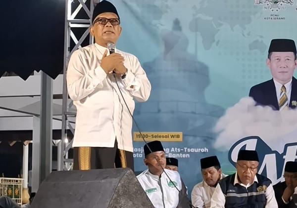 Ribuan Santri Padati Masjid Ats-Tsauroh, Peringati Hari Santri Nasional di Kota Serang
