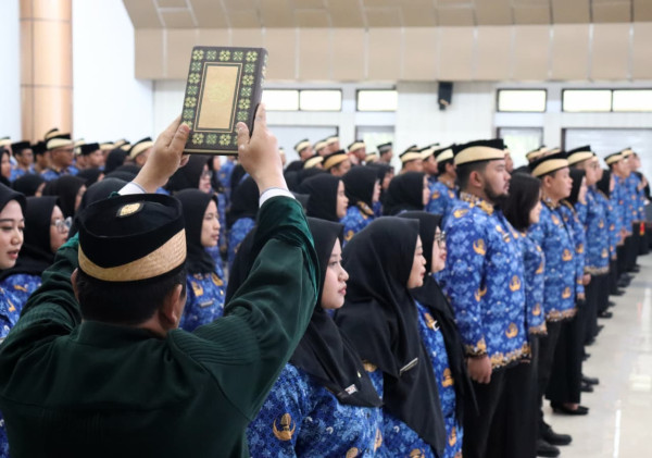 Bupati Tangerang Lantik 179 ASN Baru, Tegaskan Integritas dan Profesionalisme Sebagai Kunci Pelayanan Publik