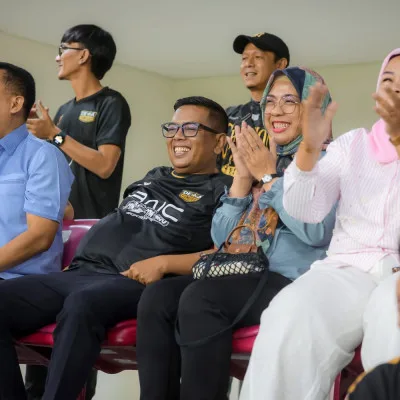 Gubernur Banten Hadiri Laga Super League di BIS, Tegaskan Komitmen Bangun Kebersamaan Lewat Olahraga