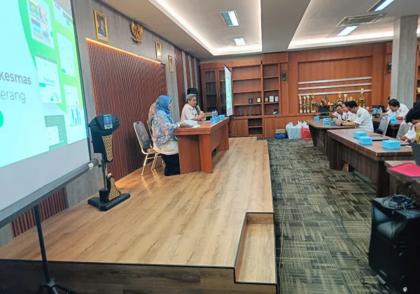 Diskominfo Kabupaten Serang Berikan Pelatihan Pengelolaan Website untuk Puskesmas