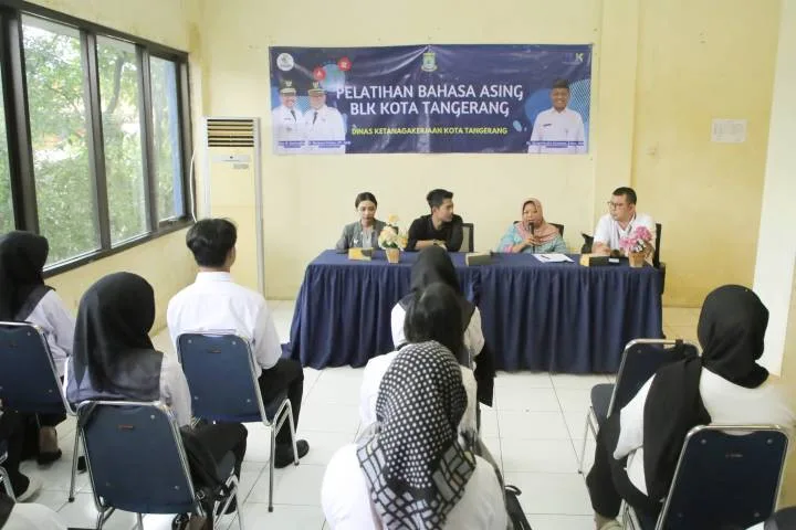 Anak Muda Antusias Ikuti Pelatihan Bahasa Asing di BLK Kota Tangerang