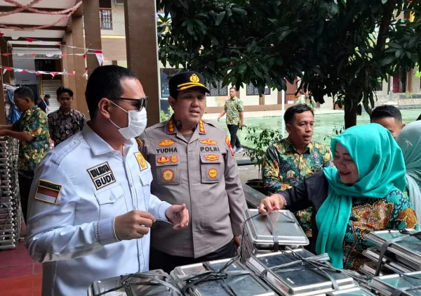 Wali Kota Serang Tinjau Program Makan Bergizi Gratis di SDN 02
