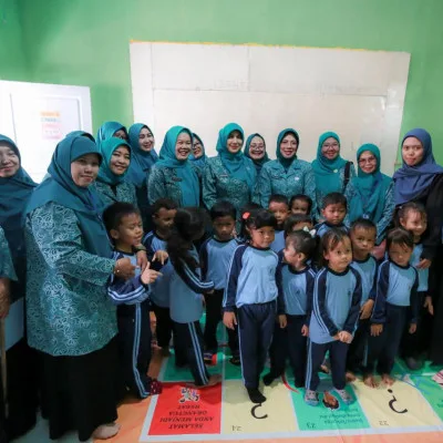Ketua TP PKK Provinsi Banten Tinjau Langsung Program PKK Cilowong dalam Rangka HKG PKK 2025
