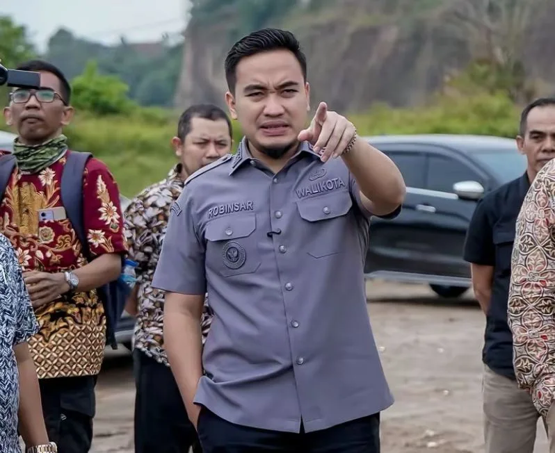 Wali Kota Cilegon Robinsar Hadiri Uji Coba Sirine Tsunami dan Teken MoU Tingkatkan SDM
