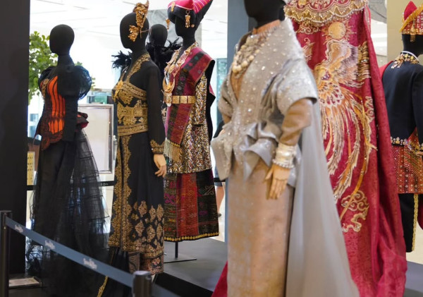 Kostum Spektakuler Sabang Merauke Hadir di Senayan City,  Pameran Instalansi yang Sarat Makna Budaya