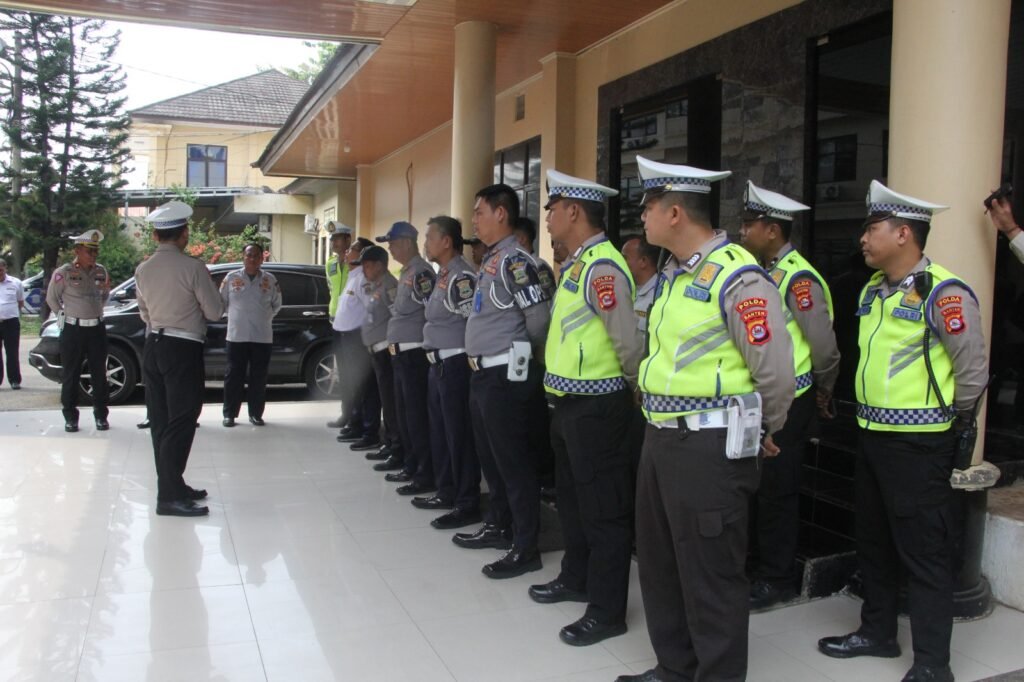Ditlantas Polda Banten Bersama Dishub Laksanakan Patroli Teguran Simpatik