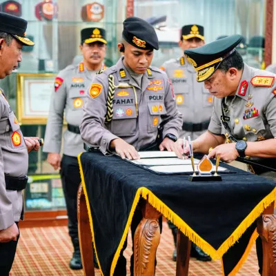 Kapolri Pimpin Sertijab Kapolda Banten di Mabes Polri