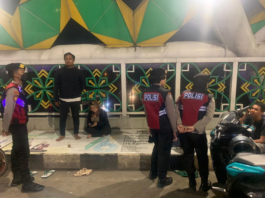 Personel Ditsamapta Polda Banten Lakukan Patroli OMB 2023 Untuk Antisipasi Kejahatan Jalanan