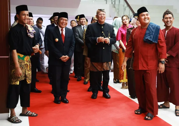 Pj Gubernur Banten Al Muktabar Ajak Optimalkan Pelayanan Masyarakat pada HUT Ke-15 Kota Tangsel