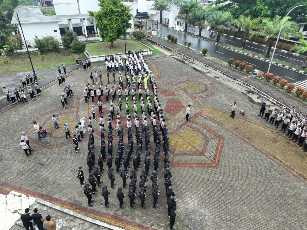 Polda Banten Gelar Apel Pengamanan Unras Buruh di KP3B