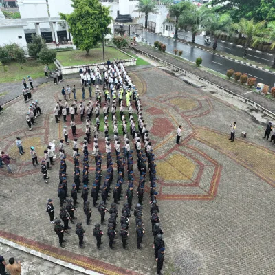 Polda Banten Gelar Apel Pengamanan Unras Buruh di KP3B