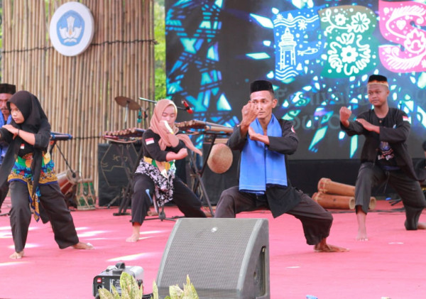 Daftar Kesenian Banten Yang Paling Populer