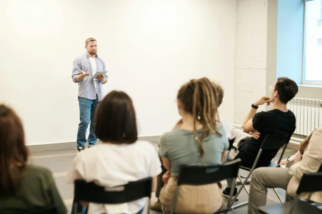 10 Etika Public Speaking Yang Tidak Boleh Kamu Langgar