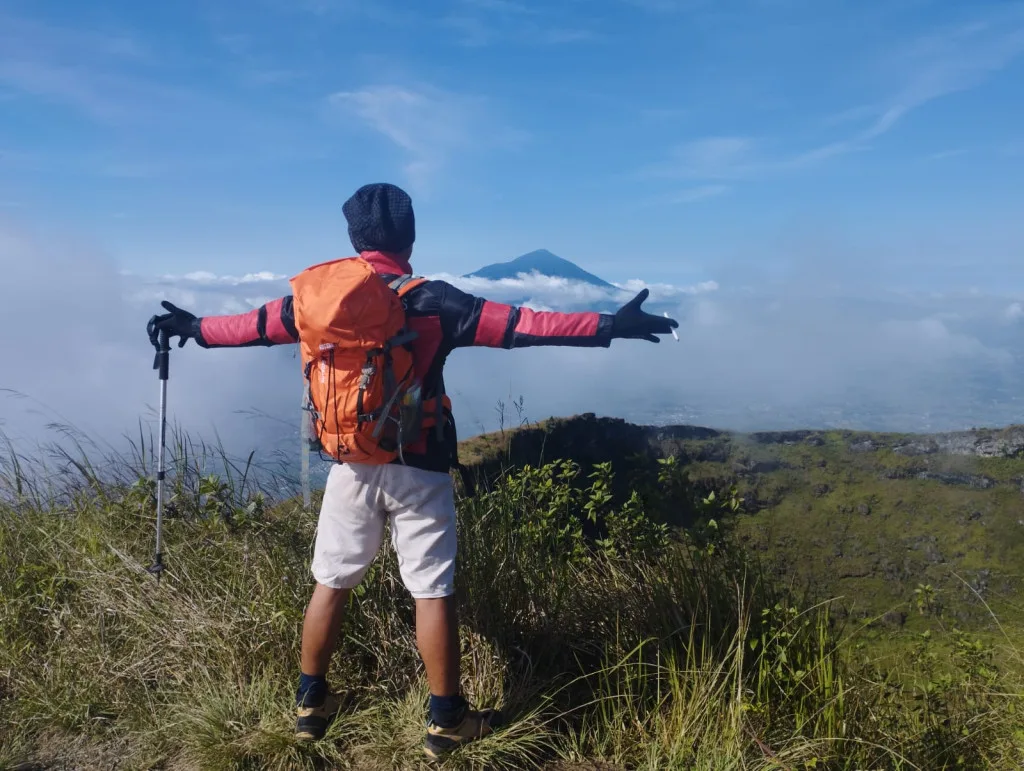 Tips Mendaki Gunung Untuk Pemula
