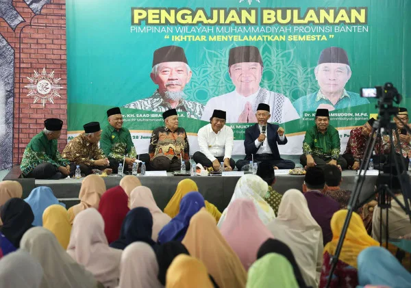Pj Gubernur Hadiri Pengajian Bulanan PW Muhammadiyah Banten
