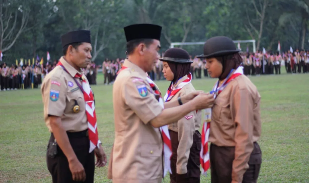 Pramuka: Membentuk Kemandirian Siswa Melalui Kegiatan Luar Ruangan
