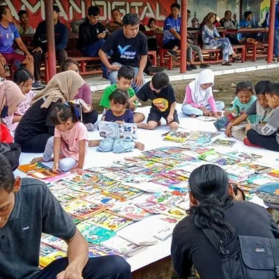 Gelar Buku Di Alun-Alun, Forum TBM Kota Serang Bersenyawa Dalam Literasi