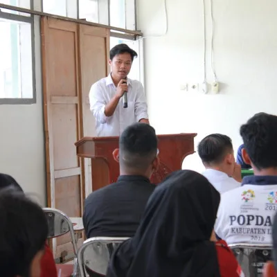 Kurang Mahir Berbicara di Depan Umum? Inilah Cara Mudah Meningkatkan Kemampuan Public Speaking
