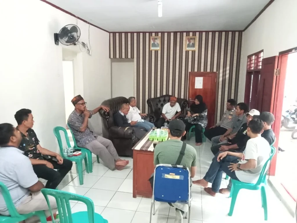 Dampak Banjir Desa Cisangu Komisi ll DPRD Kabupaten Lebak, Camat, Polsek dan 5 Kepala Desa di Cibadak Duduk Bersama 