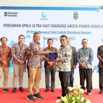 Andra Soni Resmikan SPKLU Ultra Fast Charging di Tangerang: “Kendaraan Listrik Tumbuh di Atas 100 Persen”