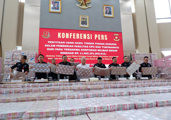 Kejagung Sita Rp.11,8 Triliun Terkait Korupsi Ekspor CPO, Libatkan Lima Terdakwa Korporasi