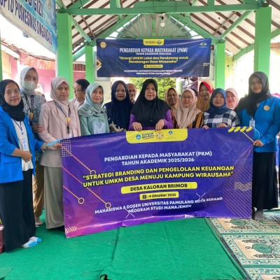 Strategi Branding dan Pengelolaan Keuangan Untuk UMKM Desa Menuju Kampung Wirausaha