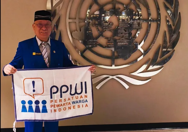 Bendera PPWI Berkibar di Markas Besar PBB, Simbol Persatuan Pewarta Warga Indonesia Mendunia