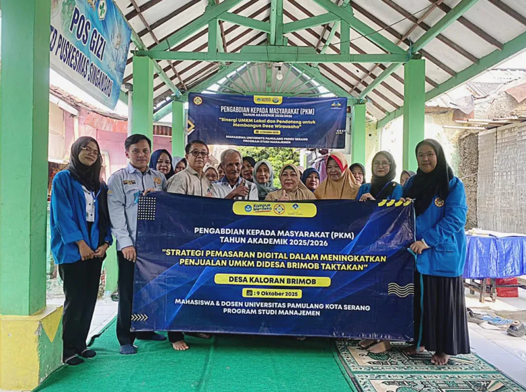 Memberdayakan dan Mempelajari Strategi Pemasaran Digital dalam Meningkatkan Penjualan UMKM di Desa Kaloran Brimob