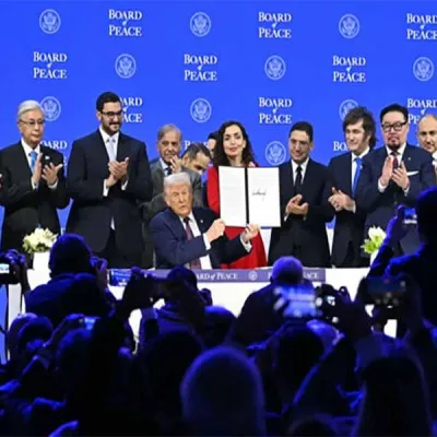 Menenun Perdamaian Dunia dari Davos: Kepemimpinan Visioner HM Raja Mohammed VI dan Pengesahan Piagam "Board of Peace