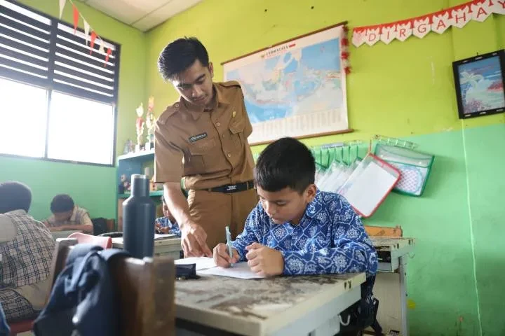 Pemkot Tangerang Salurkan Insentif Kesejahteraan bagi 19.828 Tenaga Pendidik dan Kependidikan