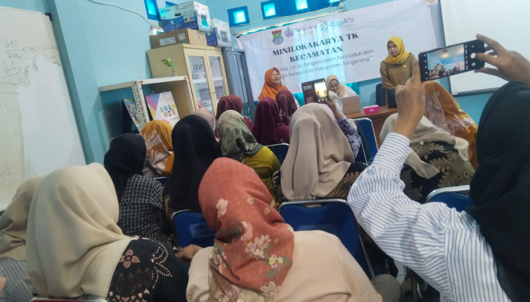 Kader Kampung KB Teluk Naga Gelar Lokakarya Mini, Perkuat Sinergi Program KKBPK