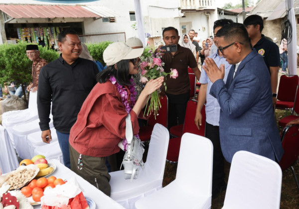 Gubernur Banten Apresiasi Tasya Allesia, Juara Dangdut Academy 7, dengan Kunjungan Silaturahmi