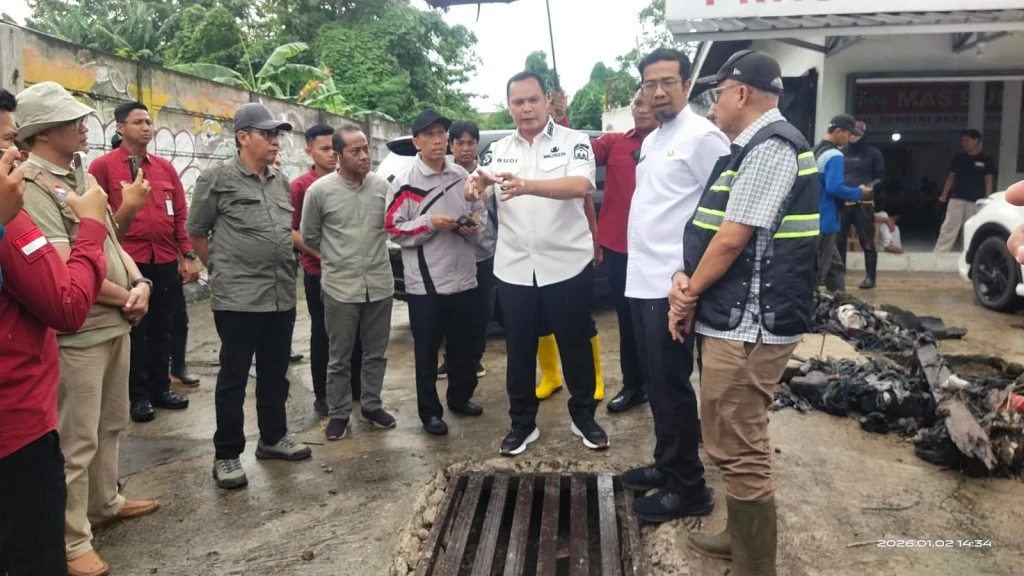 Wali Kota Serang Tinjau Lokasi Rawan Banjir, Himbau Warga Bongkar Bangunan yang Halangi Aliran Air