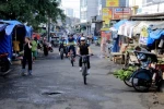 Wali Kota Tangerang Bersepeda, Kunjungi DLH dan Dinsos untuk Semangat Petugas Lapangan