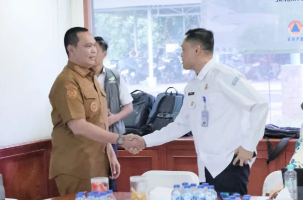 Wali Kota Serang Kunjungi Posko OCM, Perkuat Upaya Penanggulangan Banjir