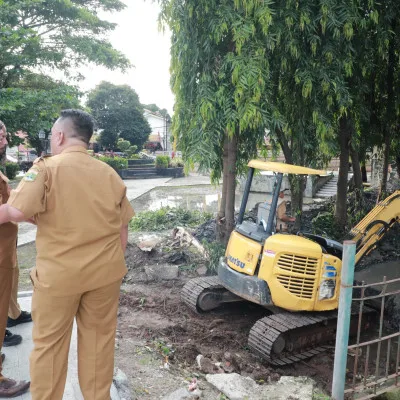 Wali Kota Serang Tinjau Normalisasi Saluran Irigasi Cibanten, Upaya Atasi Banjir di Kawasan Royal