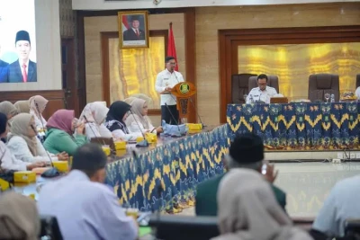 Pemkot Tangerang Serahkan SK Pensiun kepada 100 ASN, Wali Kota Tekankan Kesiapan Masa Purna Bakti