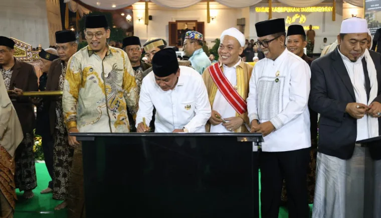 Ribuan Jamaah Padati Peresmian Masjid Kasepuhan Tangerang Raya Al-Istiqlaliyyah