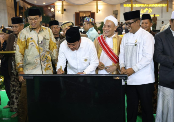 Ribuan Jamaah Padati Peresmian Masjid Kasepuhan Tangerang Raya Al-Istiqlaliyyah