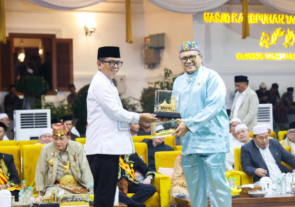 Gubernur Banten Peresmikan Masjid Al-Istiqlaliyyah, Ajak Umat Perkuat Keimanan dan Persatuan