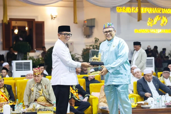 Gubernur Banten Peresmikan Masjid Al-Istiqlaliyyah, Ajak Umat Perkuat Keimanan dan Persatuan