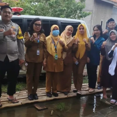 Puskesmas Mekar Baru Dirikan Posko Kesehatan Bencana Banjir di Desa Kedaung