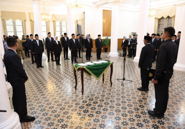 Gubernur Banten Lantik 10 JPT Pratama dengan Sistem Manajemen Talenta