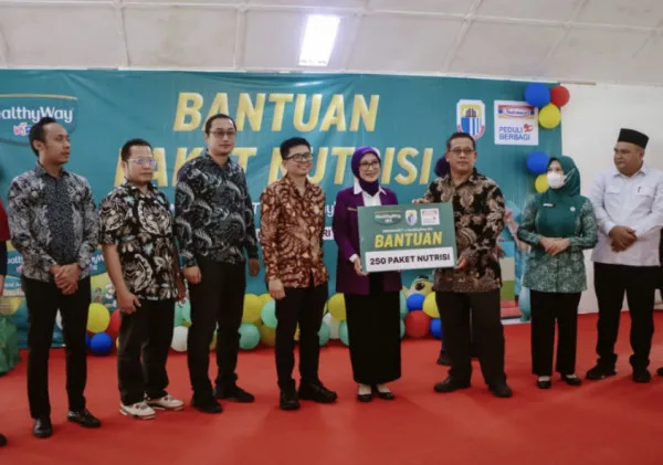Indomaret Salurkan 250 Paket Nutrisi untuk Cegah Stunting di Lebak