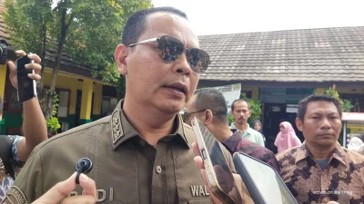 Wali Kota Serang Tinjau SDN Ciputat yang Terendam Banjir, Siapkan Solusi Sistemik