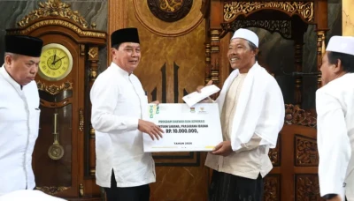 Bupati Tangerang Laksanakan Salat Jumat Keliling, Serap Aspirasi Masyarakat dan Tinjau Lokasi Banjir