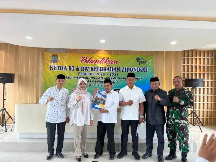 Pemkot Tangerang Lantik Ketua RT dan RW Kelurahan Cipondoh, Tingkatkan Sinergitas dan Pelayanan Masyarakat