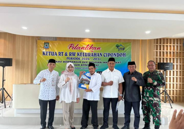 Pemkot Tangerang Lantik Ketua RT dan RW Kelurahan Cipondoh, Tingkatkan Sinergitas dan Pelayanan Masyarakat